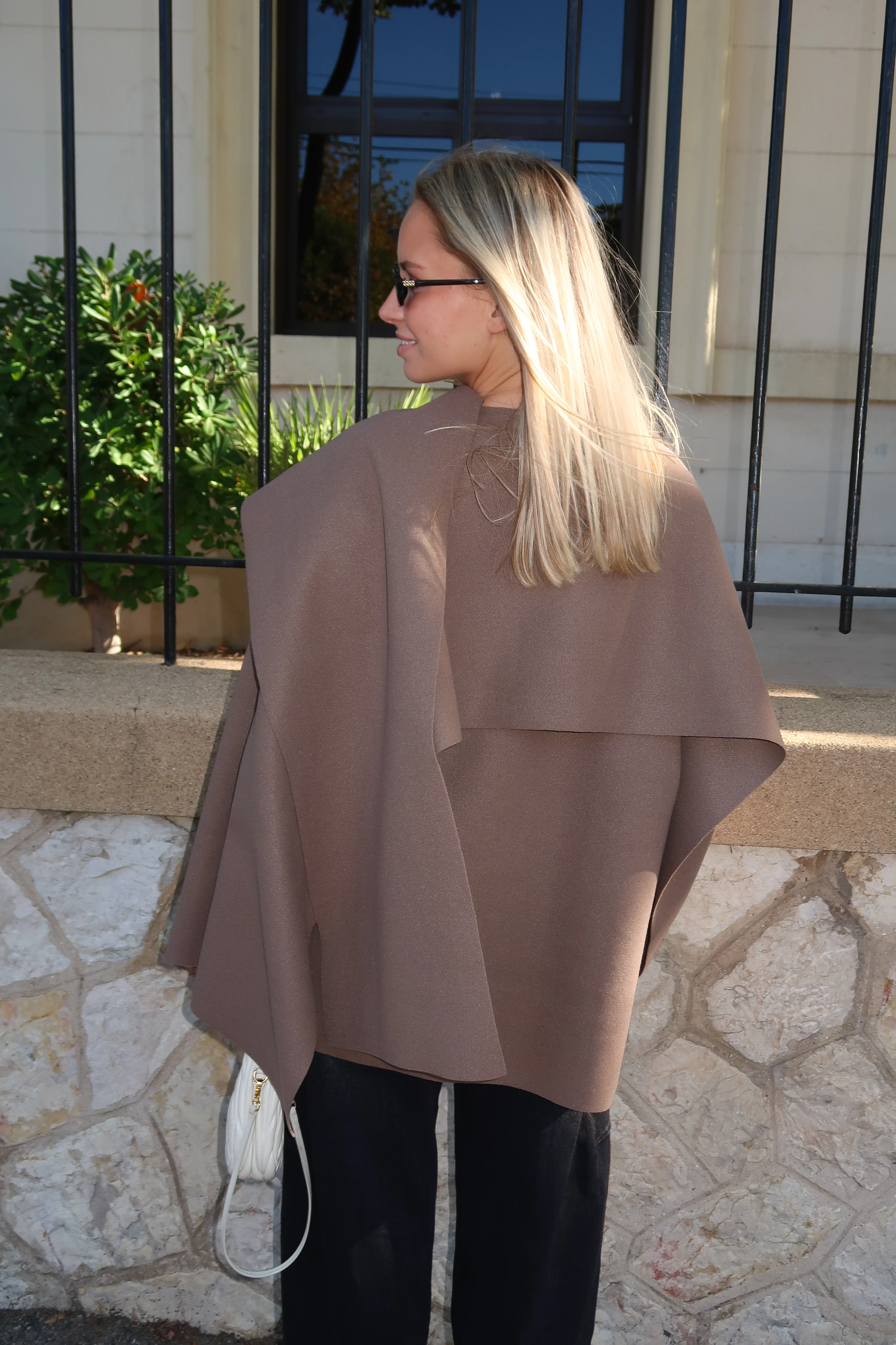 Cape Mila taupe - Image 6