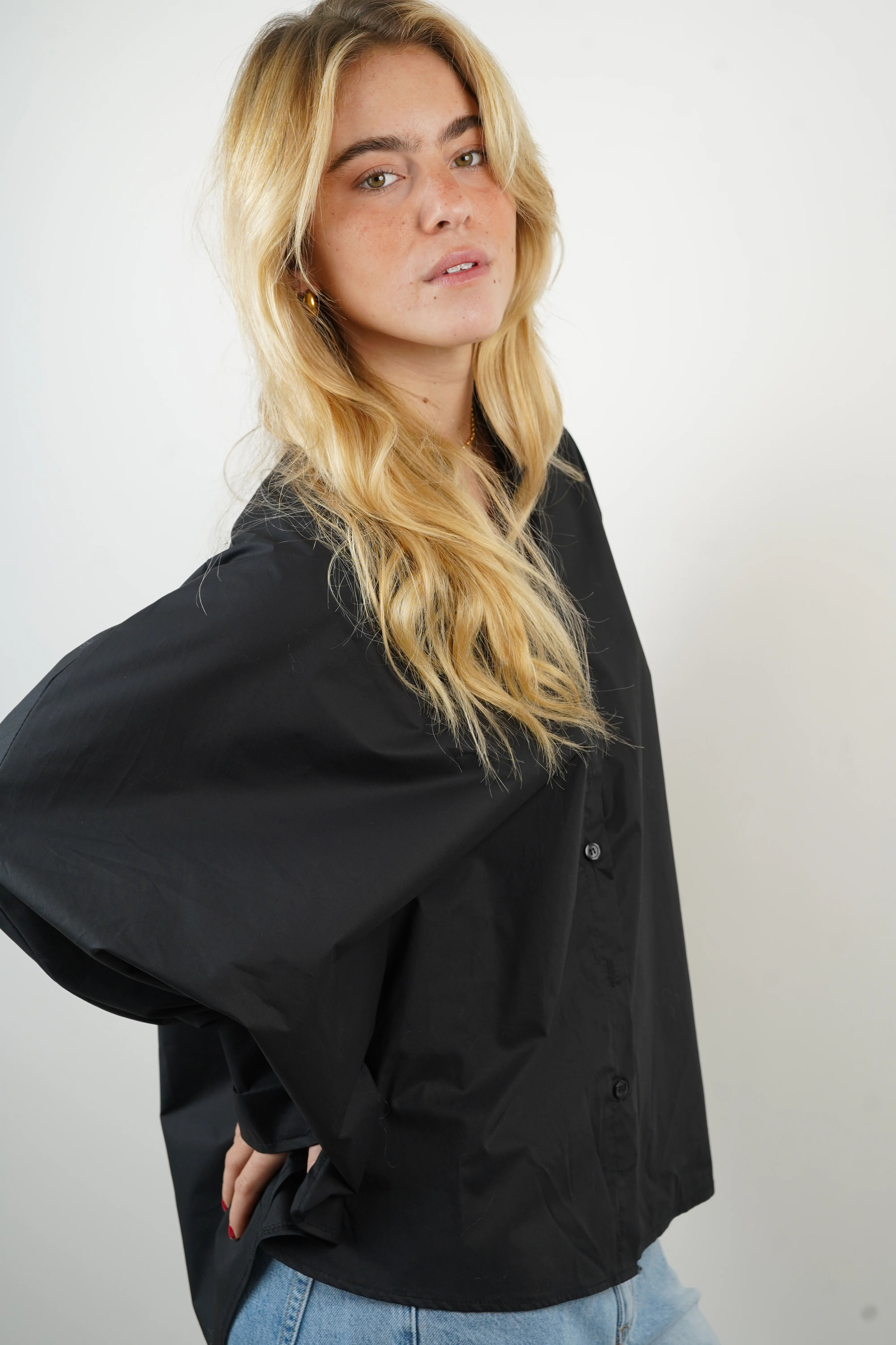 Chemise coton manches chauve-souris noire - Image 5