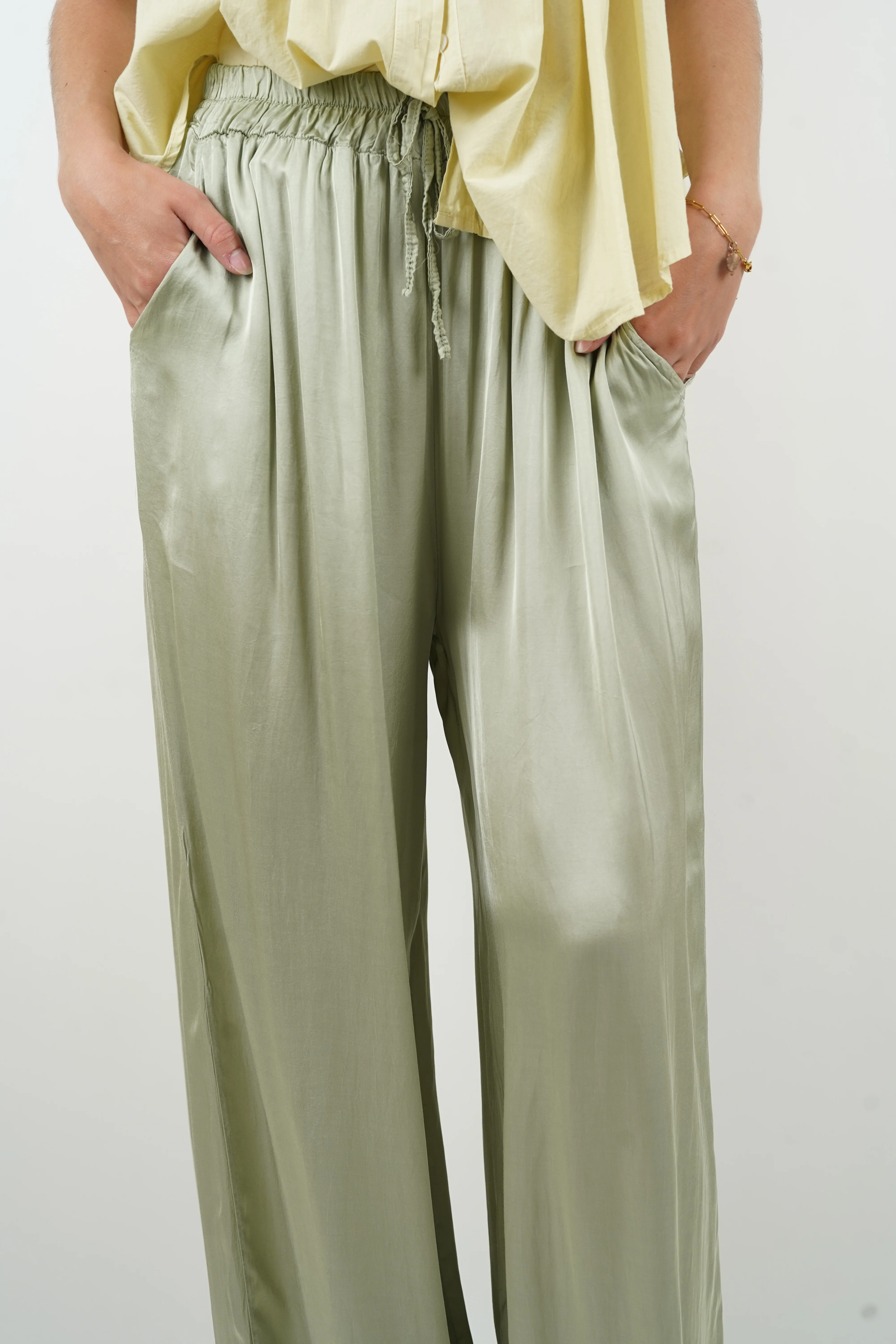 Pantalon en soie Giuseppa vert olive - Image 4