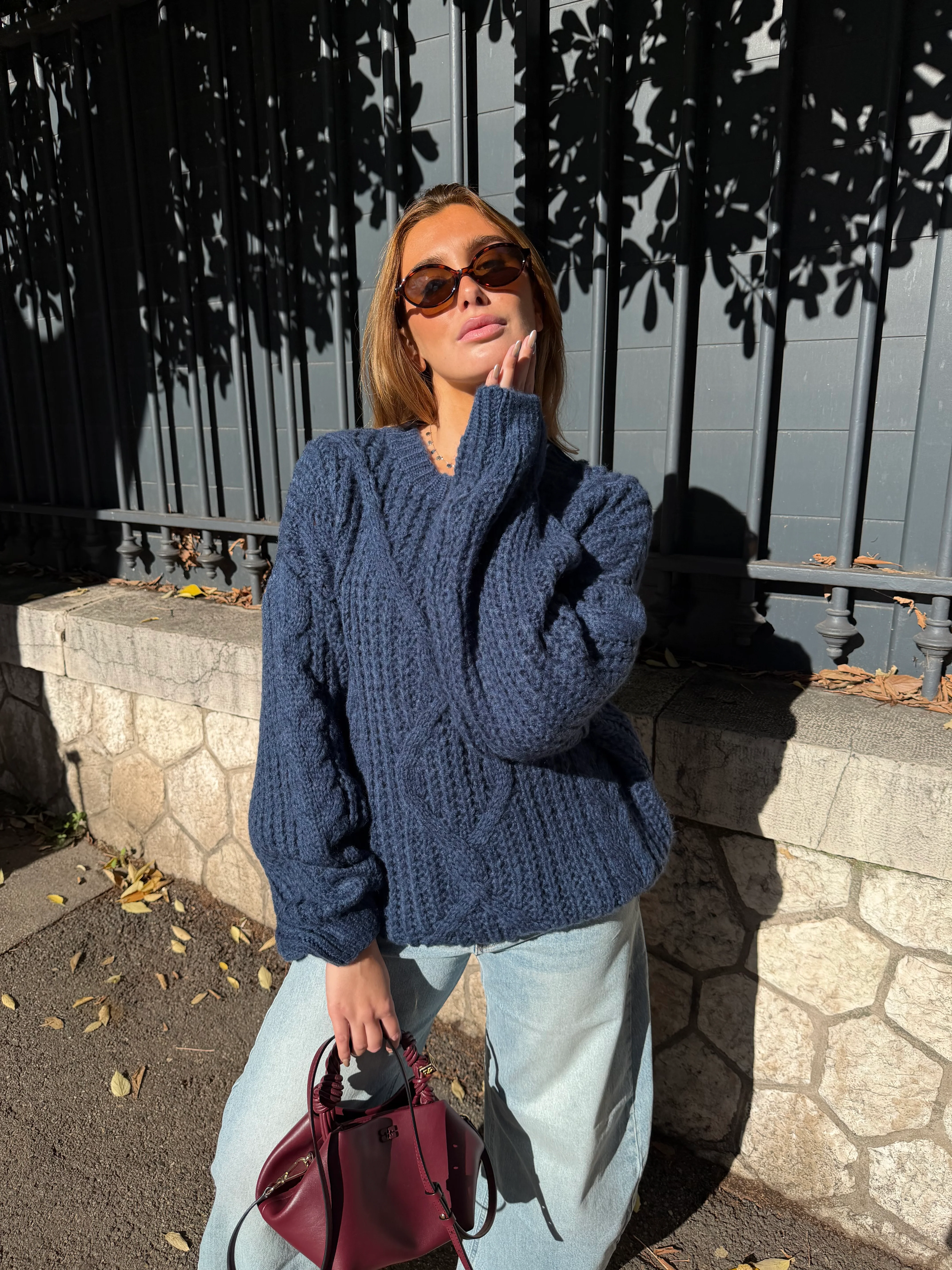 Pull Monica bleu marine - Image 2